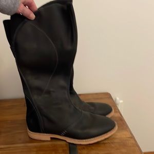 Gently Used Ahnu Black Boots with Elastic in Shaft